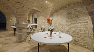 Disposition de la salle pour une soirée d’anniversaire